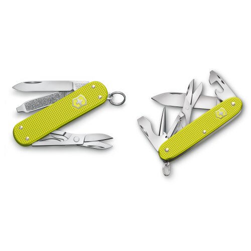 Victorinox Alox Limited Edition 2023 Classic Pioneer X Electric Yellow 2er Set